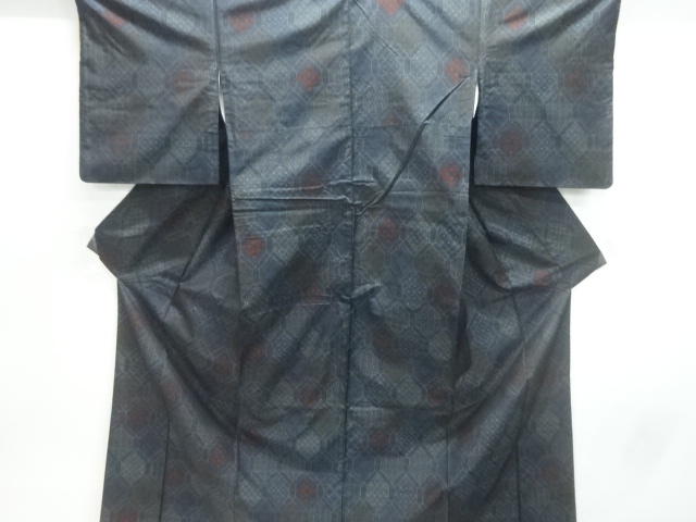 変わり菱模様織出し本場泥大島紬着物